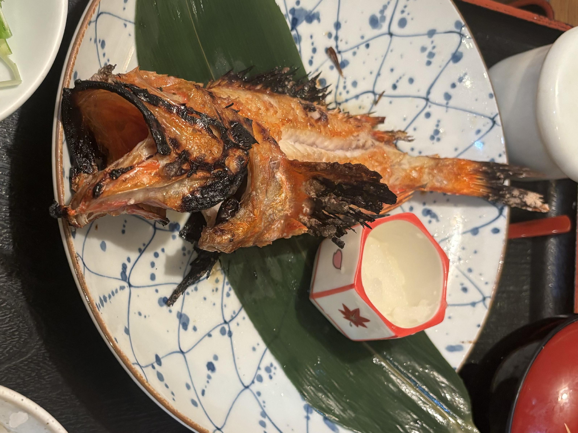 明日は祭日ですが、ランチから営業いたします。