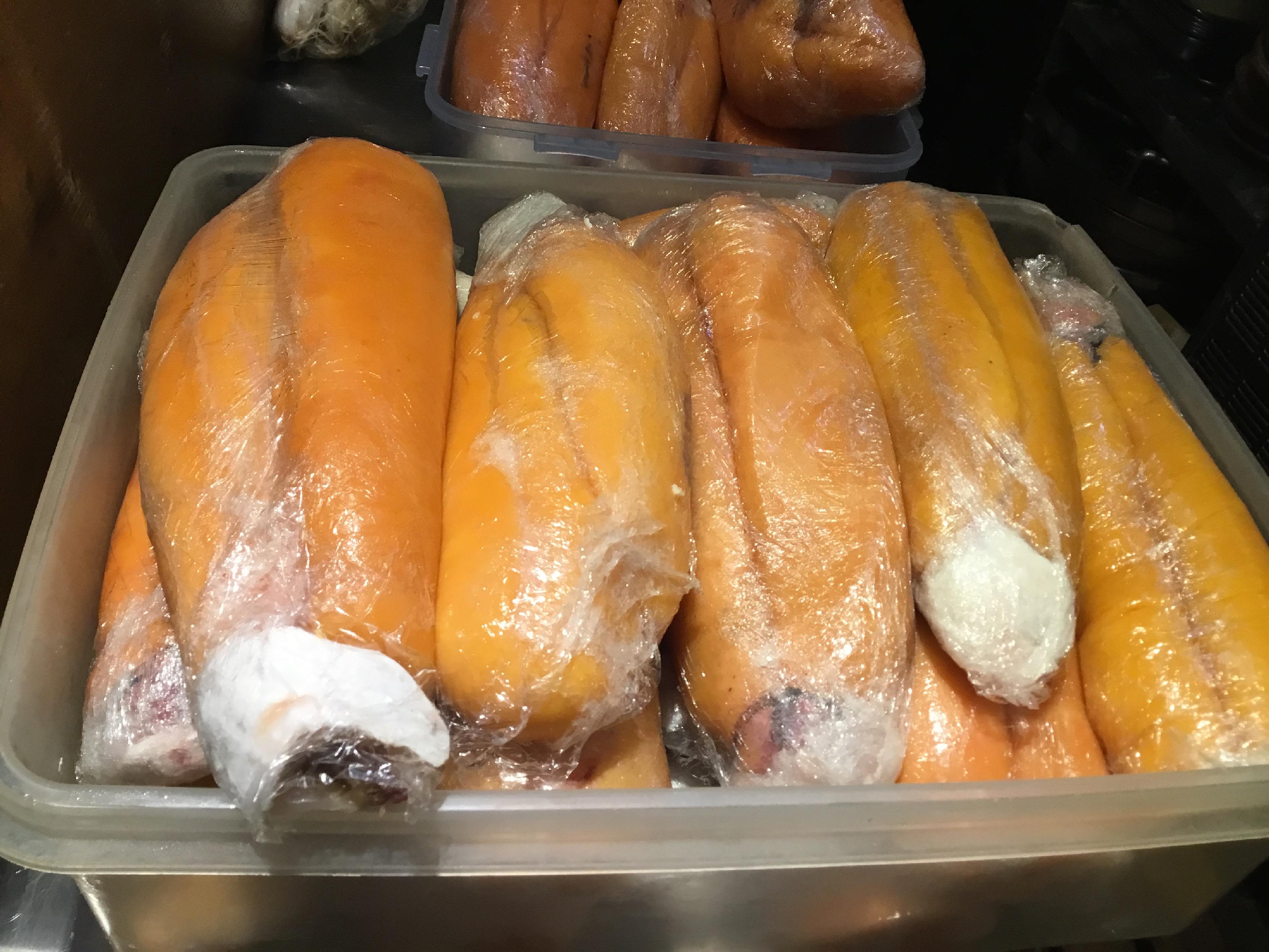 １１月３日（祭日営業）の代休として、本日の夜の営業は、お休みいたします。